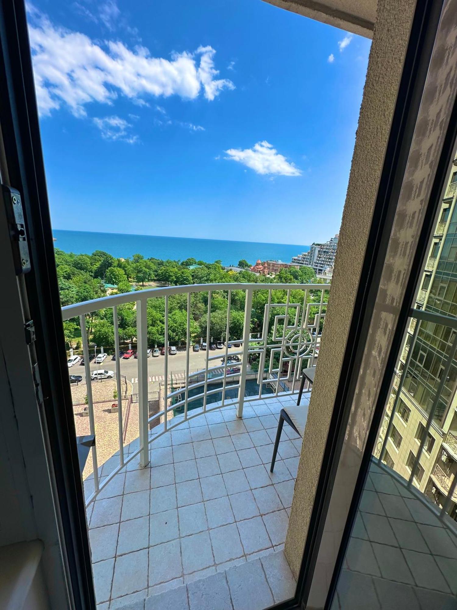 Odesa Pearl Arcadia Lägenhet Exteriör bild